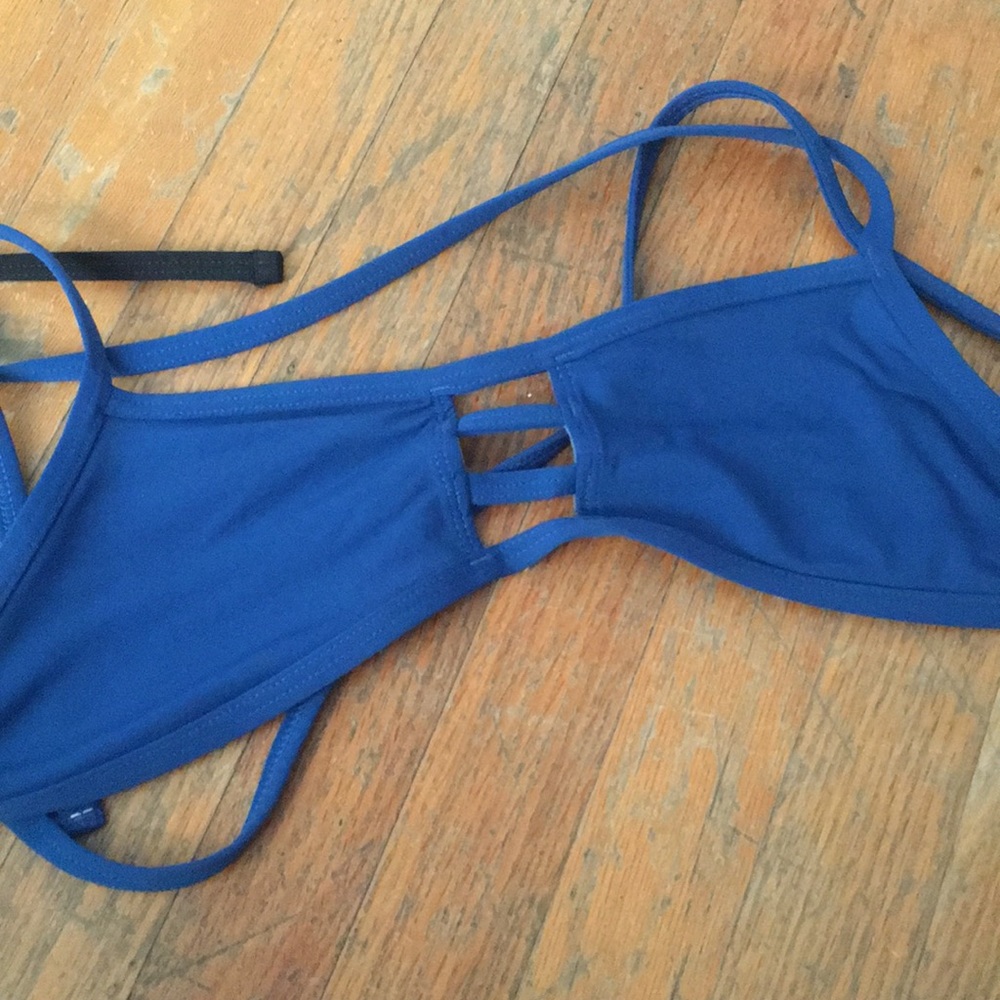 Jolyn Misfit  Medium Swim Suit Top